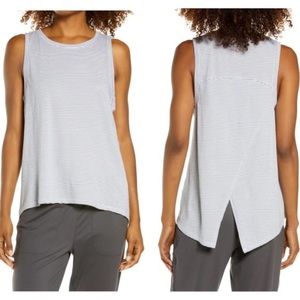 NWT Zella Aura White & Gray Striped Tank Top Size Medium